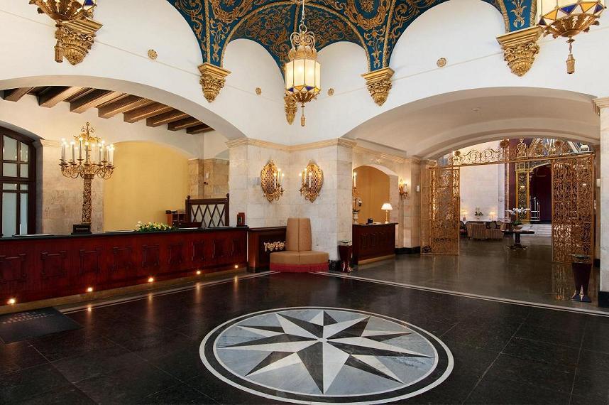 ホテル ヒルトン モスクワ レニングラードスカヤ インテリア 写真